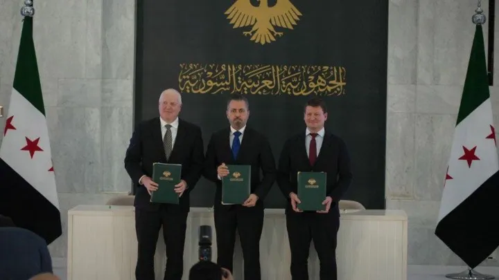 سوريا.. توقيع مذكرة تفاهم للتنقيب عن النفط والغاز بالمياه الإقليمية وباراك: آفاق لفرص أفضل