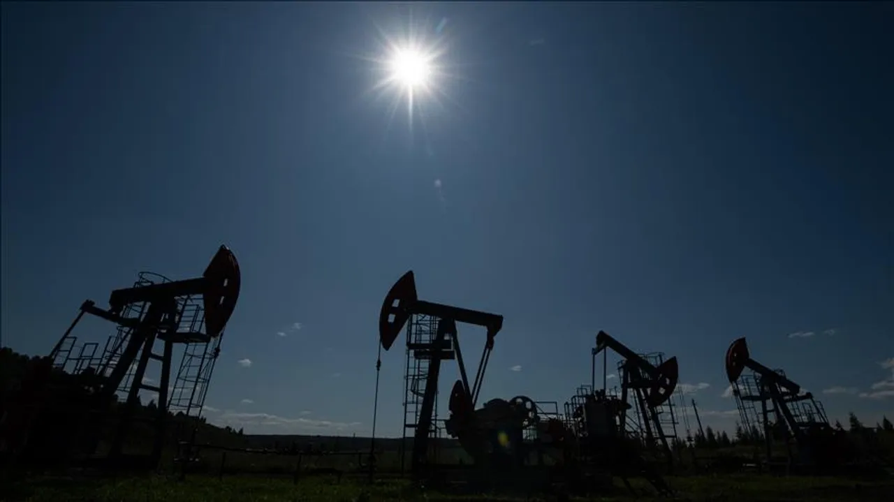 Рускиот амбасадор вели дека Москва ќе продолжи да испорачува нафта на Куба