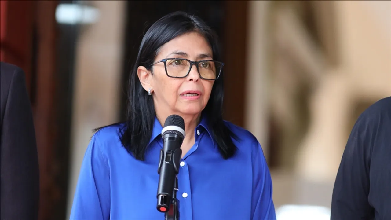 Presidentja e përkohshme e Venezuelës bën thirrje për dialog me ShBA-në