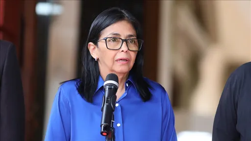 Presidentja e përkohshme e Venezuelës bën thirrje për dialog me ShBA-në