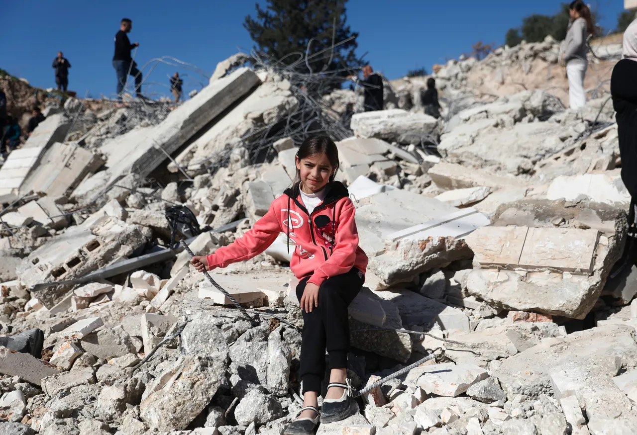 Armed Israeli settlers expelled 900 Palestinians from West Bank parts since January, says UN