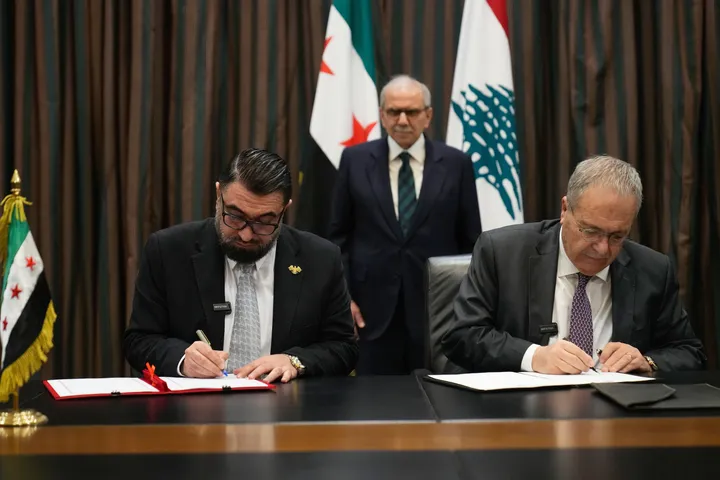 Beirut to transfer over 300 Syrian prisoners to Damascus under new deal