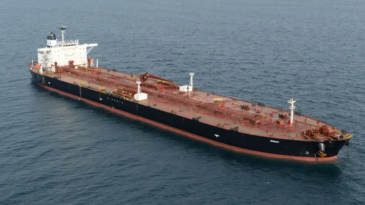 ЕС предлагает Трампу совместный удар по теневому флоту РФ