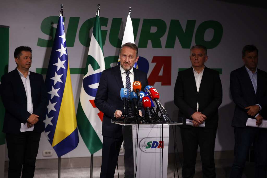 SDA: Logore nisu pravili Bošnjaci već paravojska čineći zločine i nad muslimanima i nad hrišćanima