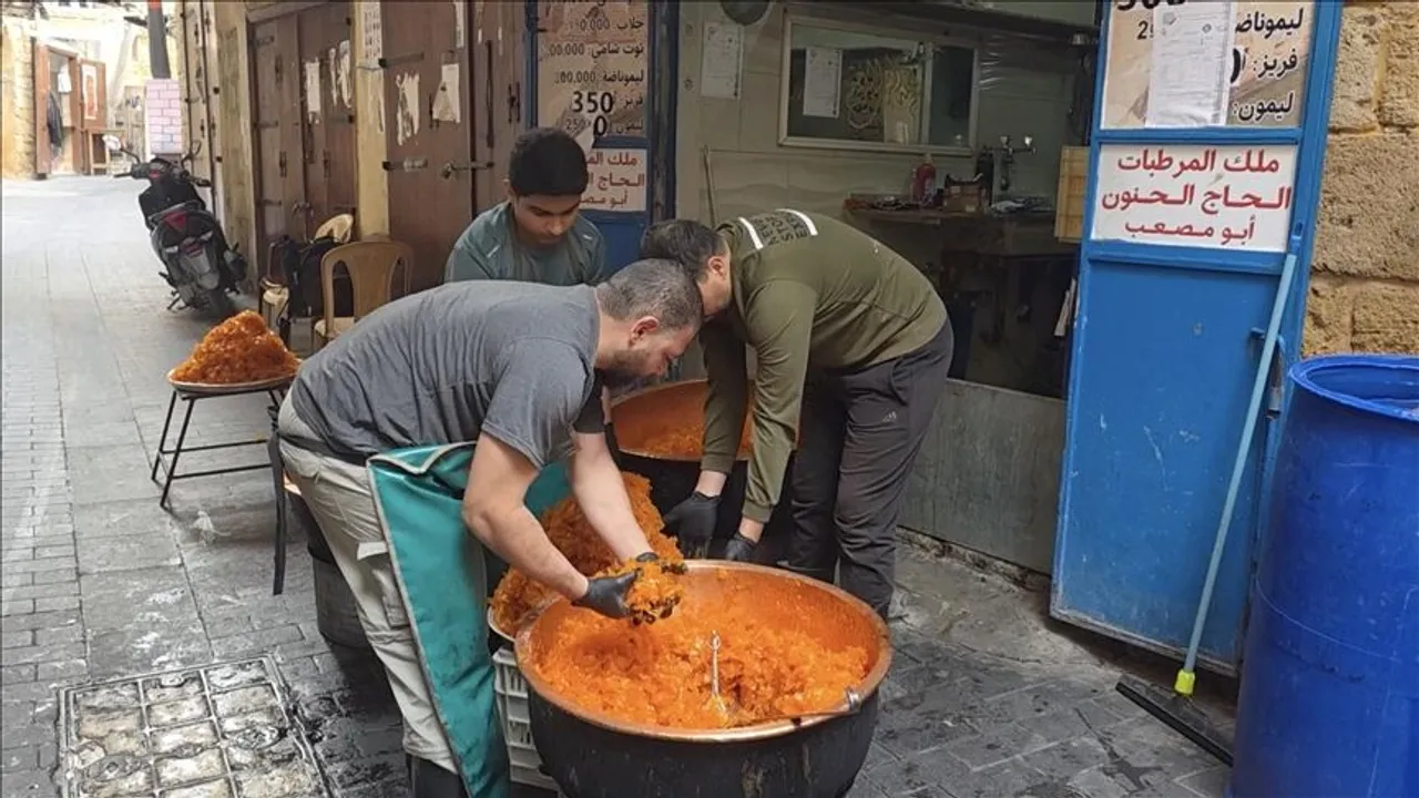 Tradita e xhezerijes, ëmbëlsirës së Ramazanit nga duart e vëllezërve Arnaut