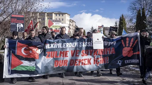 راهپیمایی سکوت جامعه پزشکی ارضروم برای حمایت از غزه به هفته صدوهفدهم رسید