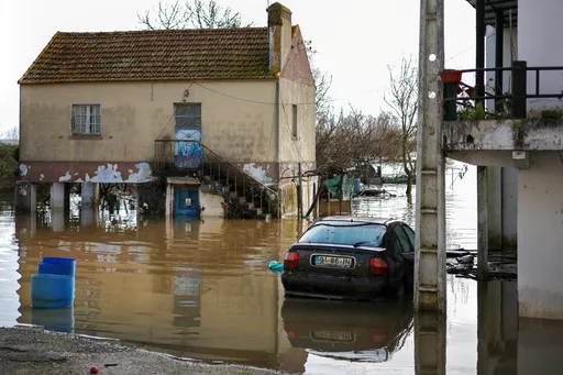 Portugal's Interior Minister resigns after backlash over Storm Kristin response