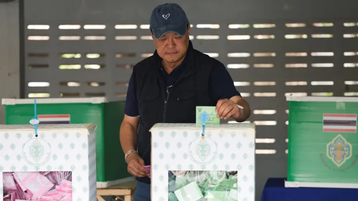 Taylandta saylawlar uza