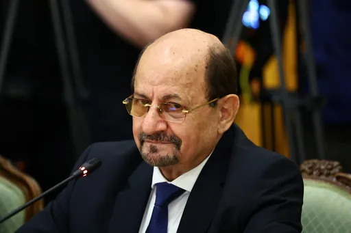 Yemen swears in new cabinet in Riyadh, appoints three women ministers