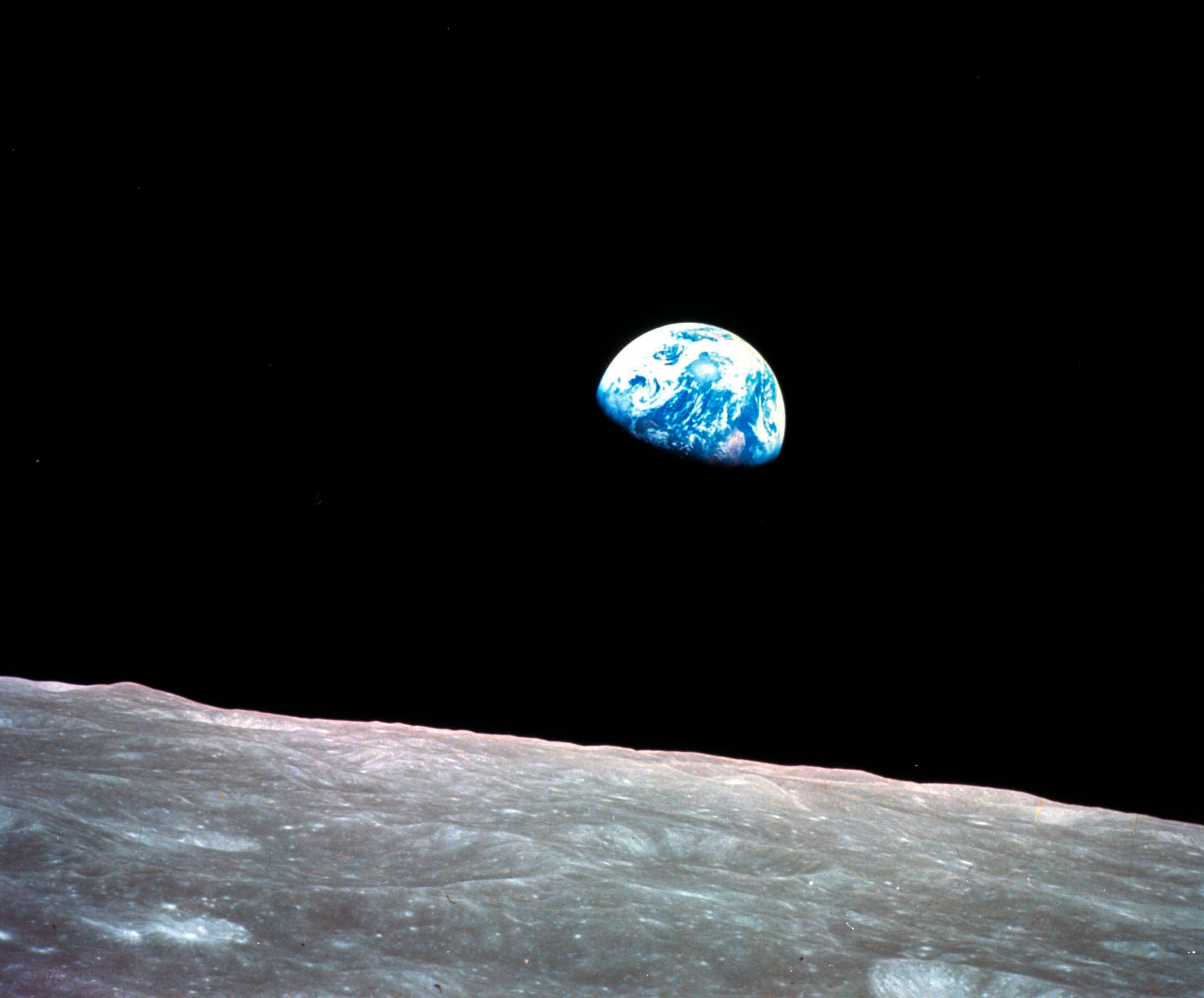 SpaceX prioritises 'self-growing city' on the Moon in less than 10