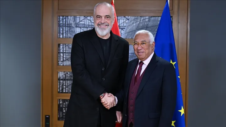 Kryeministri Edi Rama takohet në Bruksel me presidentin e KE-së, Antonio Costa