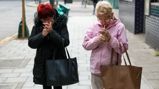 پیشتازی جهانی زنان در ترک دخانیات؛ کاهش مصرف‌کنندگان به ۱.۲ میلیارد نفر