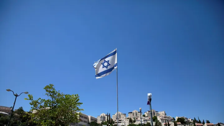 اسرائیل: اگر ایران از خط قرمز موشک‌های بالستیک عبور کند، به‌تنهایی حمله می‌کنیم