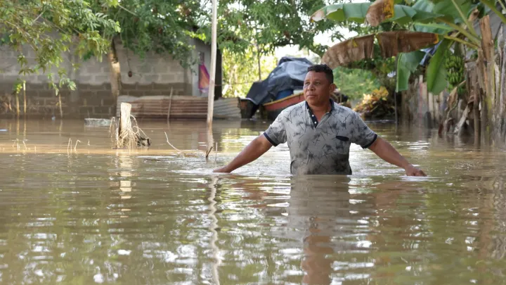 كولومبيا.. أمطار غير مسبوقة تودي بحياة 13 شخصاً