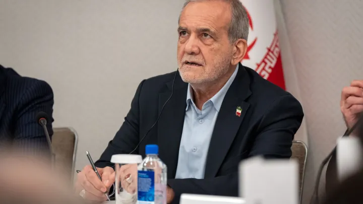 تأکید رئیس‌جمهور ایران بر پرهیز رسانه‌های این کشور از توهین به مقامات کشورهای همسایه