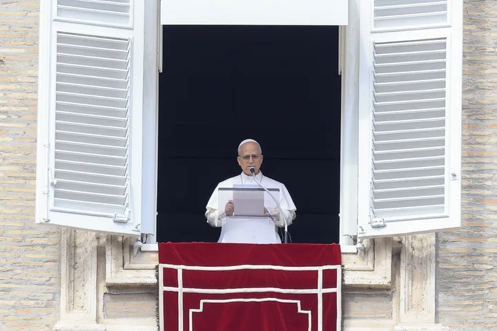 Papa pas sulmeve ShBA-Izrael ndaj Iranit: Paqja nuk ndërtohet me kërcënime të ndërsjella