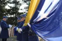 Obilježavanje Dana nezavisnosti: Podignuta zastava BiH na Humu, položeno cvijeće na sarajevskim spomenicima