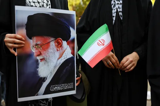 ¿Quién era Alí Jamenei, el líder Supremo de Irán que murió en ataque de EE.UU. e Israel?