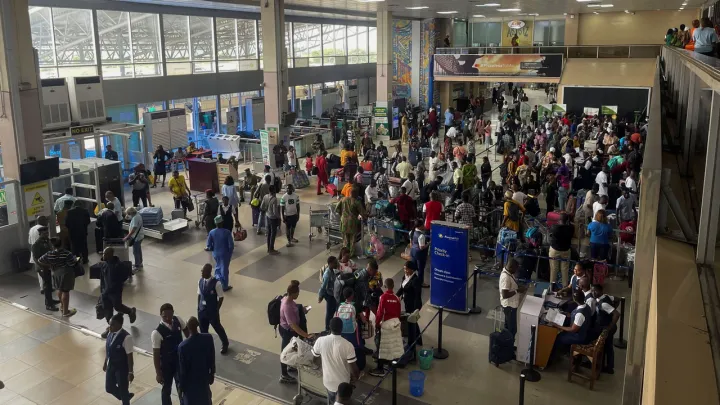 Cashless system registration at Nigerian airports cause major traffic snarl-ups