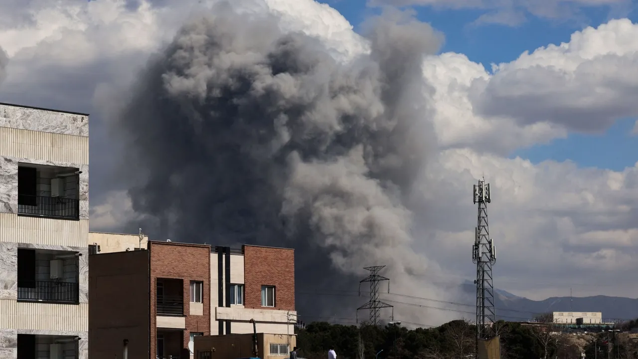 Dia 2 da guerra: Israel-EUA continuam os ataques ao Irão enquanto Teerão lança retaliação regional