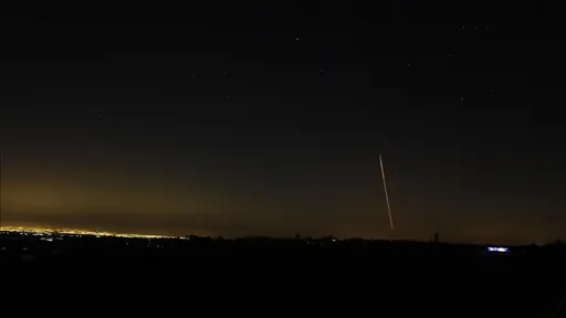 איראן הודיעה כי לא תשגר טילים הנושאים ראשי נפץ במשקל של פחות מטונה לעבר מטרות אמריקאיות וישראליות