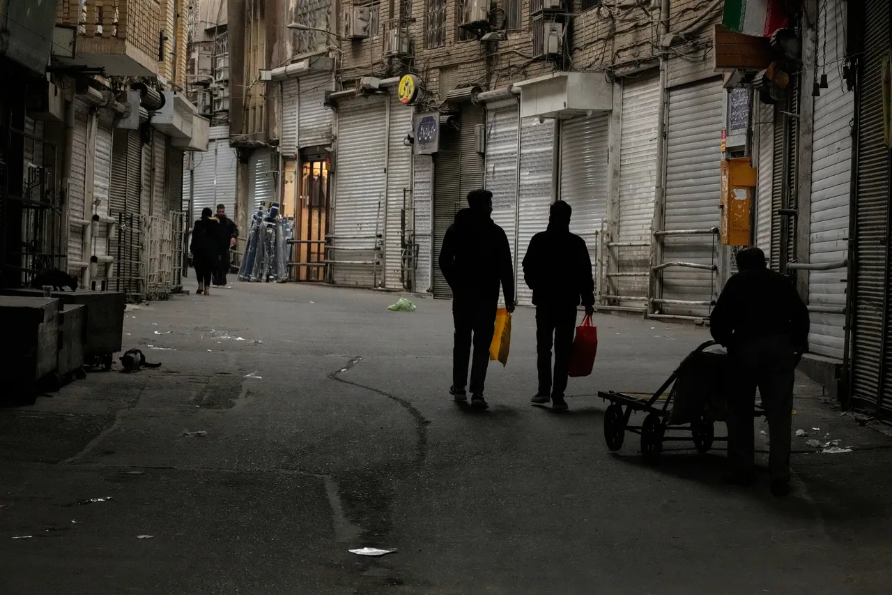 Más de 1.200 muertos en Irán mientras EE.UU. anuncia “día mas intenso de ataques” contra el país