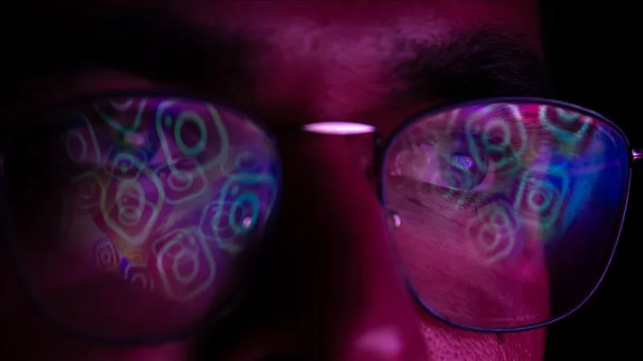 Instagrami në Japoni do të njoftojë prindërit kur fëmijët kërkojnë përmbajtje mbi vetëvrasjen