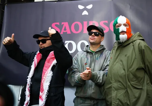 Palestine: la justice britannique abandonne les poursuites contre le rappeur Kneecap