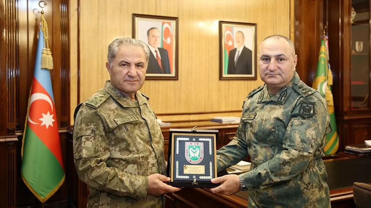 تركيا تجدد دعمها العسكري لأذربيجان خلال زيارة قائد القوات البرية إلى نخجوان