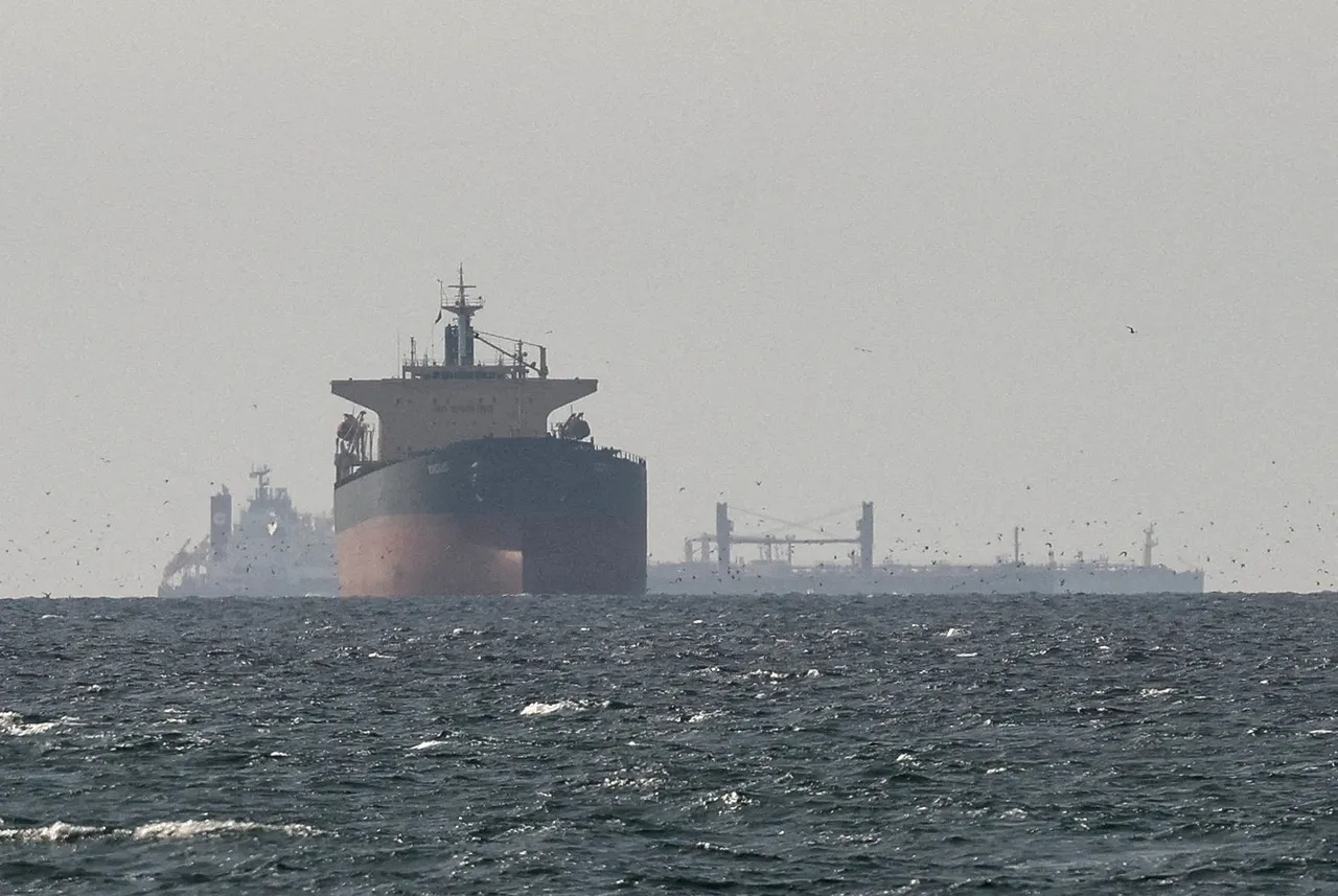After causing worldwide crisis, Iran continues to ship its oil through Hormuz