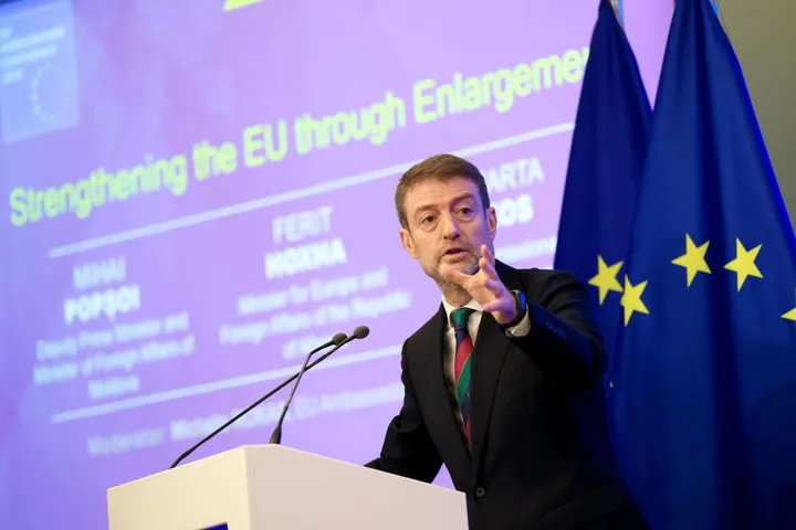 Ministri Hoxha në Bruksel: Zgjerimi, prioritet i BE-së; Shqipëria e përgatitur me reforma