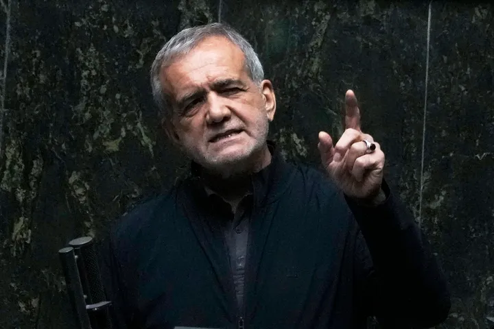 Irans Präsident fordert Garantien für Kriegsende