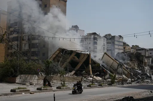 مقتل وإصابة العشرات بغارات إسرائيلية على لبنان.. وكاتس يوجه بتوسيع العمليات في الجنوب