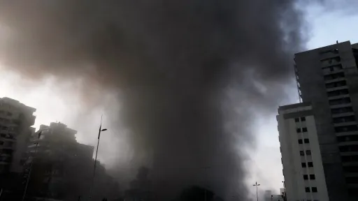 Израиль атаковал густонаселенный центр Бейрута