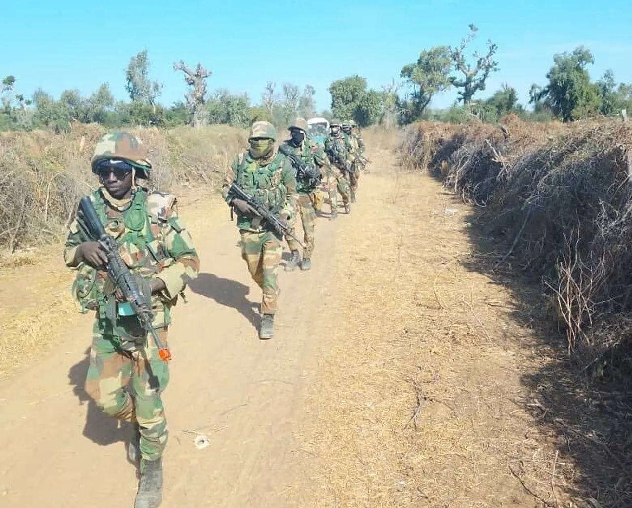 Sénégal : un soldat tué et six blessés lors d'une opération dans le sud, en Casamance