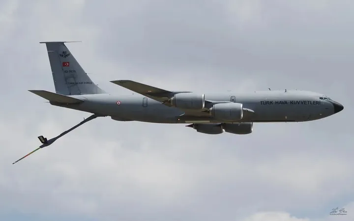 Katër anëtarë të ekuipazhit amerikan vdesin pas rrëzimit të avionit furnizues në Irak