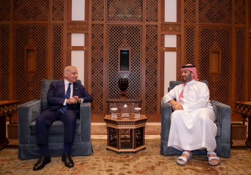 PM Sharif pledges Pakistan's 'full support' to Saudi Arabia