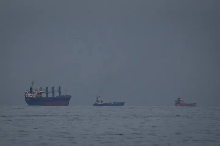 Tanzania-bound fuel tanker sets sail from east of Strait of Hormuz: official