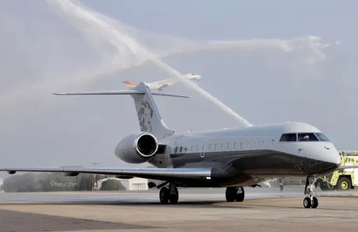 Rais wa Ghana Mahama azua mjadala kwa kutumia ndege binafsi ya ndugu yake