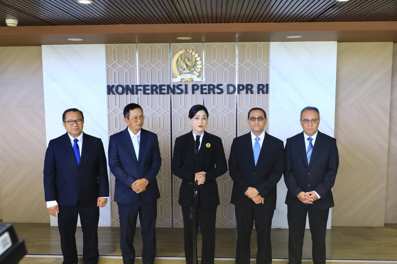 DPR setujui 5 pimpinan baru OJK periode 2026-2031