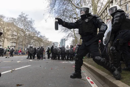 80.000 mensen demonstreren in Brussel tegen bezuinigingsmaatregelen van de regering