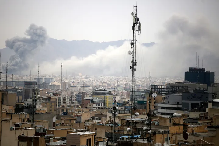 Iranische Staatsmedien: Mehrere Explosionen in Teheran