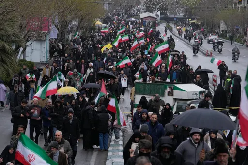 Israel y EE.UU. atacan ciudades iraníes mientras se celebran manifestaciones por el Día de Al-Quds