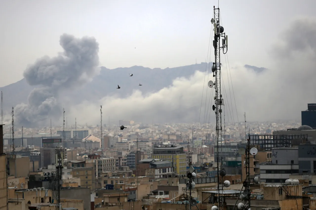 Sulmet amerikane dhe izraelite në Iranin qendror dhe perëndimor lënë 12 të vrarë