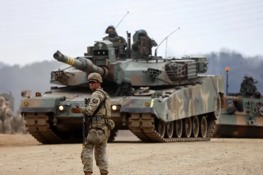 قوى إقليمية تجتمع في باكستان لبحث إنهاء الحرب.. وواشنطن بوست: البنتاغون يستعد لعمليات برية في إيران