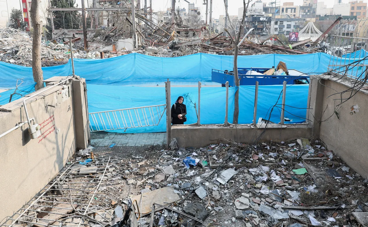 مقتل نحو مئتين منهم أطفال غربي إيران والجيش: استهداف استخبارات إسرائيل ومغادرة “لينكولن” المنطقة