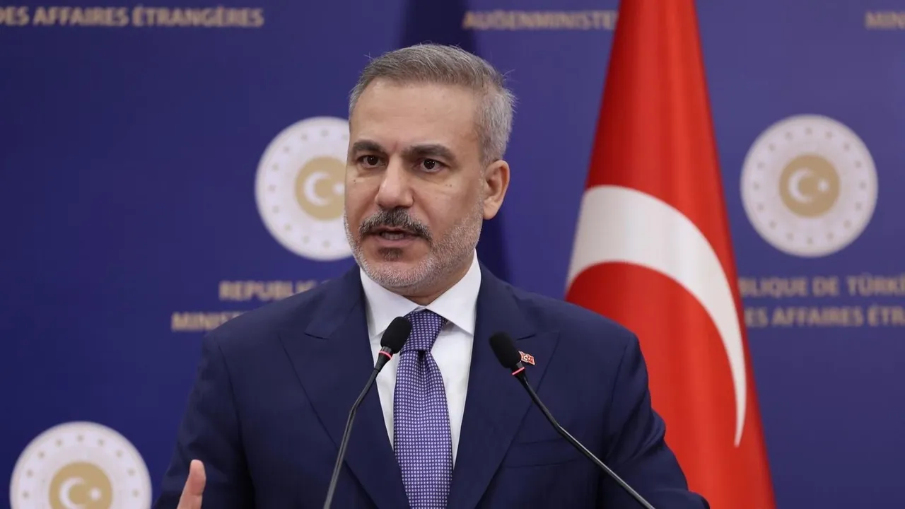 Министр Фидан: Турция не даст втянуть себя в войну