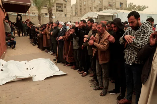 قصف إسرائيلي في غزة يقتل 4 فلسطينيين بينهم طفلان