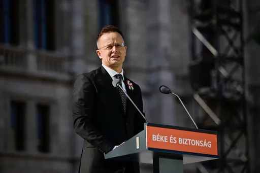 Szijjarto poručio da Mađarska "neće ići u rat niti će slati novac Ukrajini"