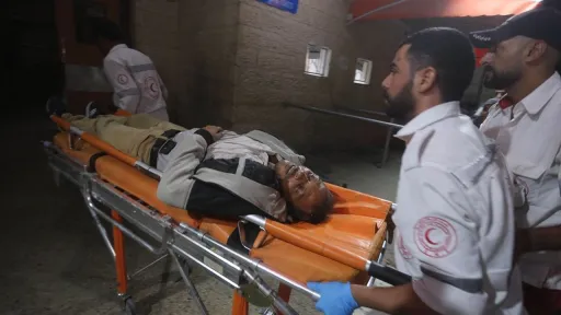 کشتهشدن ۱۲ فلسطینی دیگر از جمله دو کودک در حملات هوایی اسرائیل به مرکز غزه